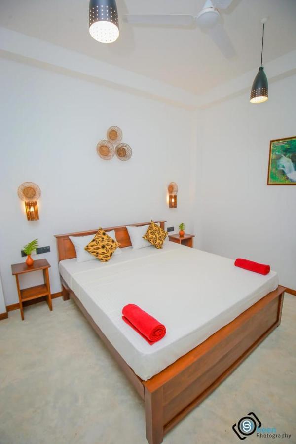 Hotel Sweet Emotion Mirissa Exterior foto