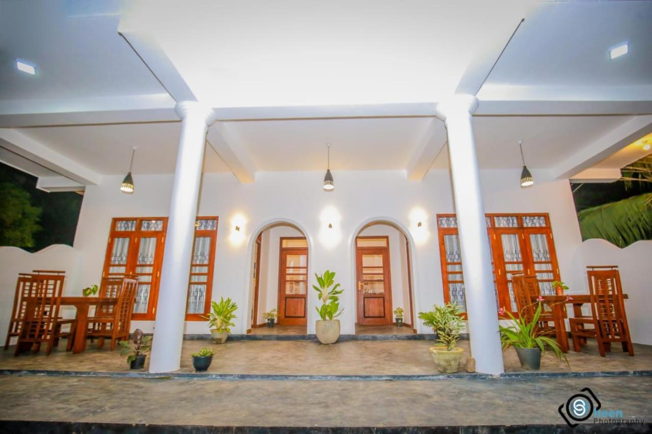 Hotel Sweet Emotion Mirissa Exterior foto
